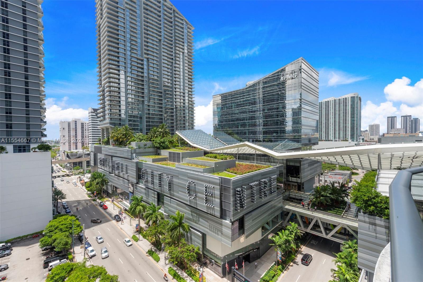 SLS LUX - Residential Lease