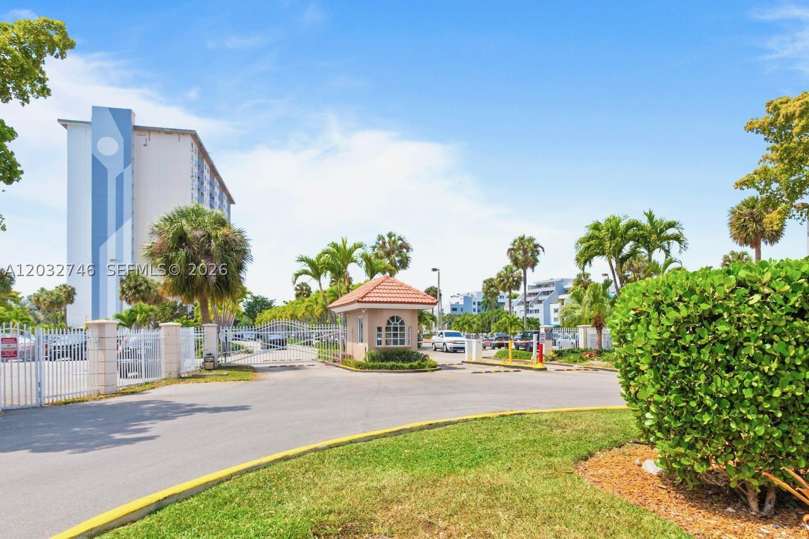 COASTAL TOWERS CONDO - Residential