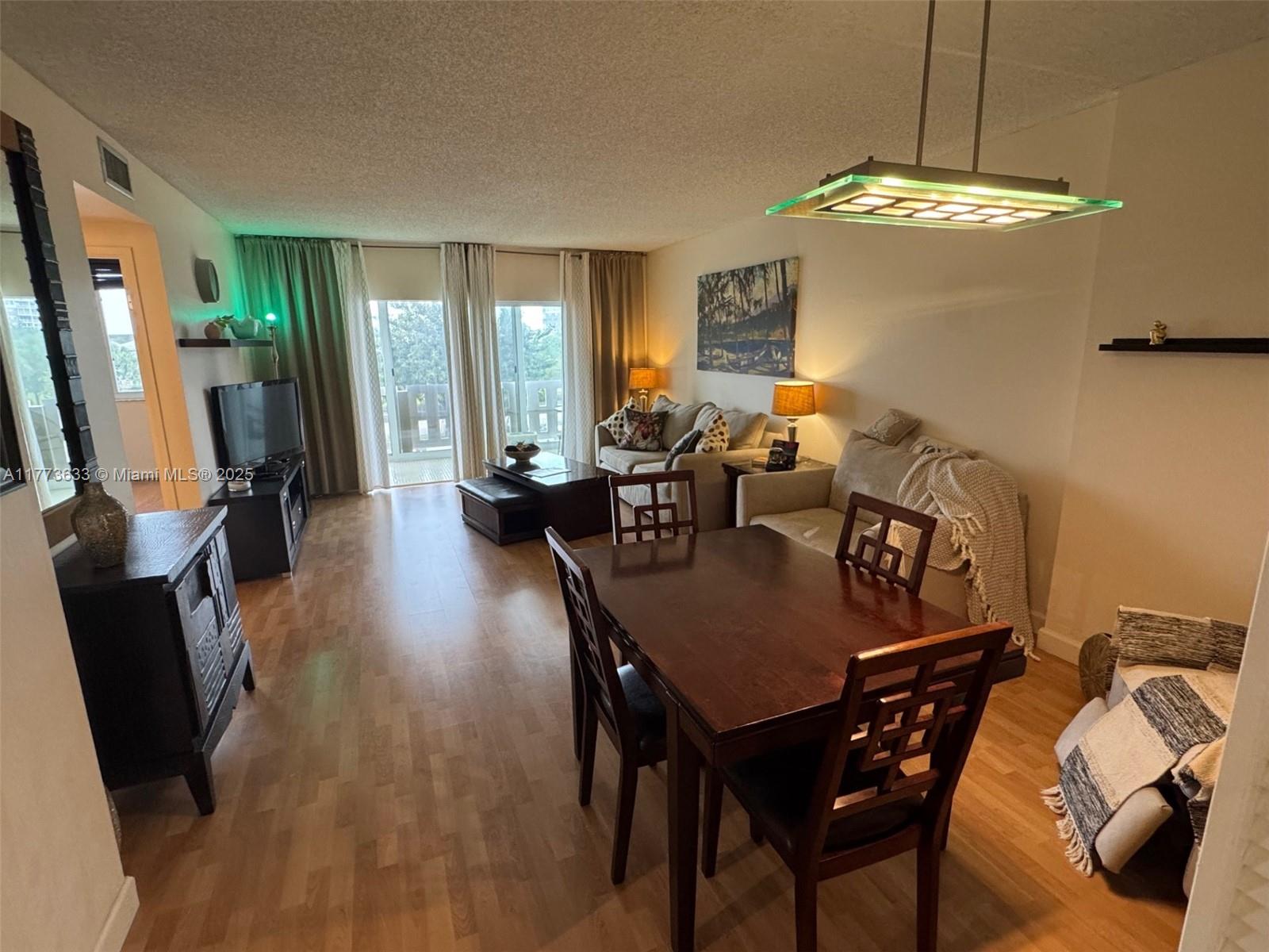 HILLCREST EAST NO 23 COND - Residential