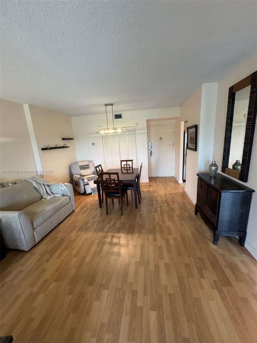 HILLCREST EAST NO 23 COND - Residential