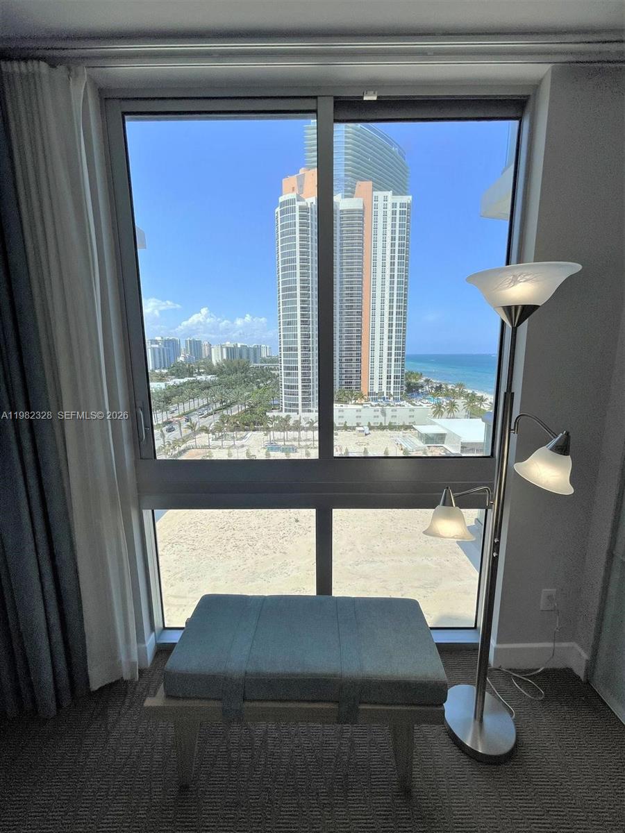 M RESORT RESIDENCES CONDO - Residential