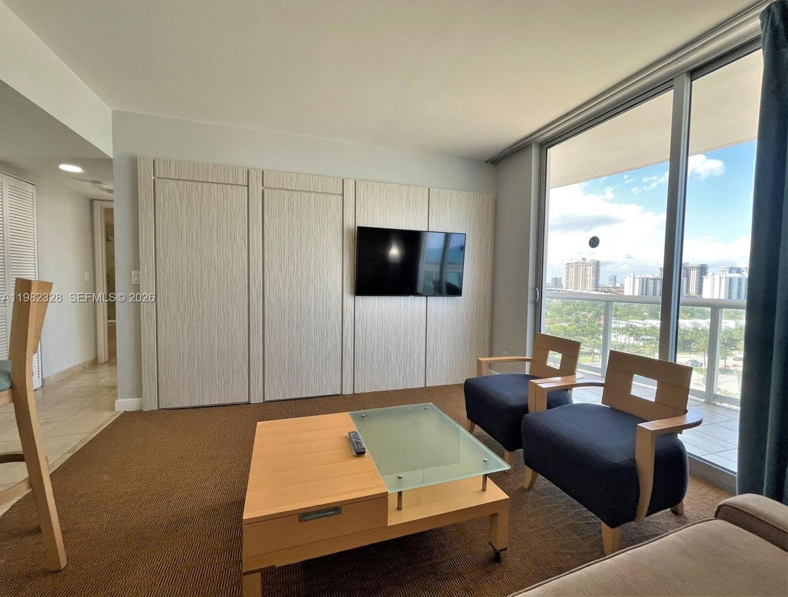 M RESORT RESIDENCES CONDO - Residential