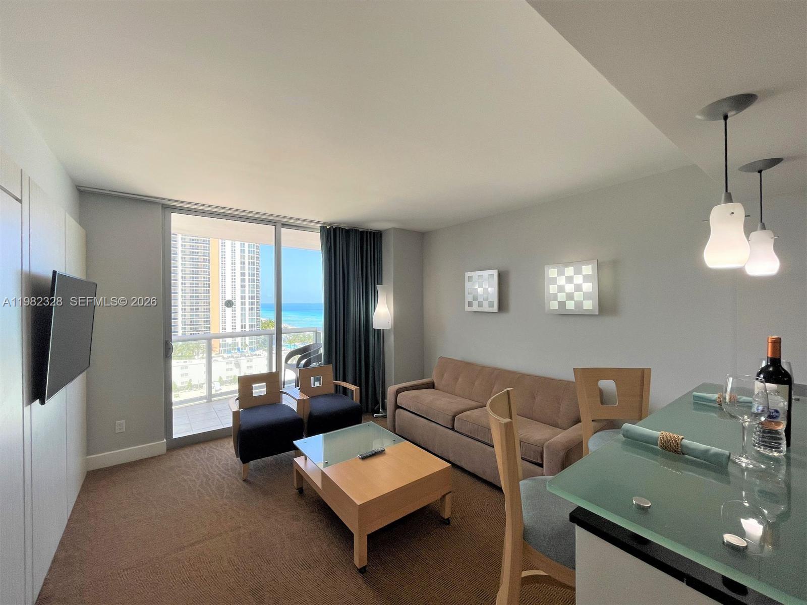 M RESORT RESIDENCES CONDO - Residential