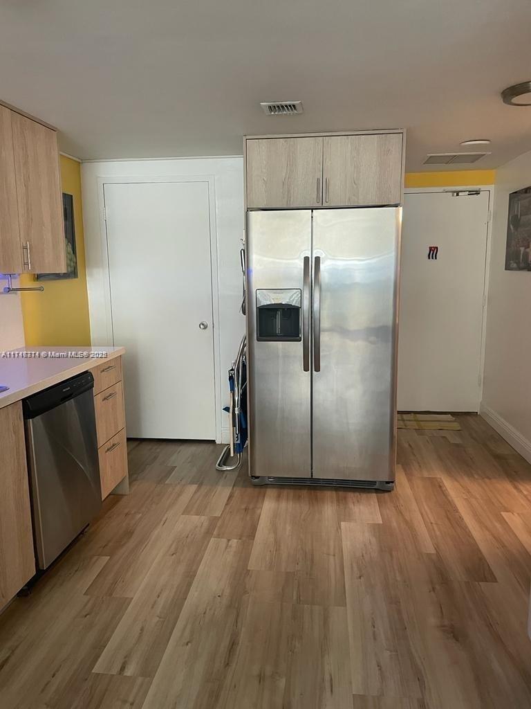 FOUR AMBASSADORS CONDO PH - Residential Lease