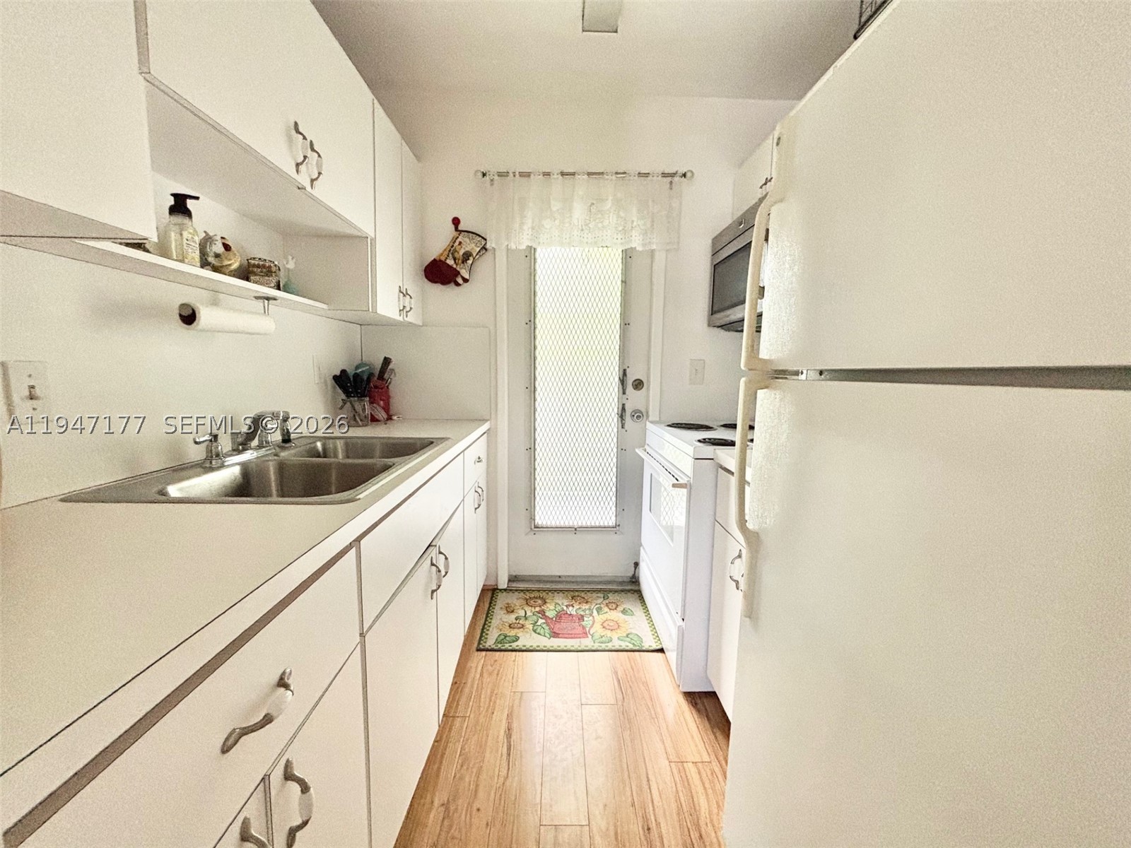 CLIFF LAKE VILLAS CO-OP - Residential