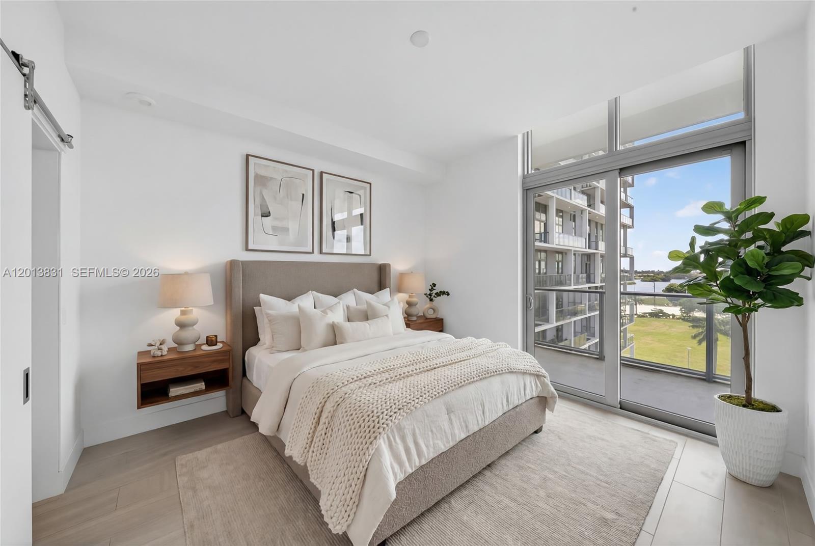 METROPICA NORTH TOWER ONE - Residential