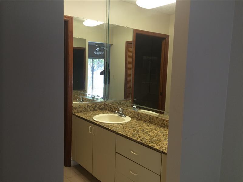 MUNNE SUB - Residential Lease
