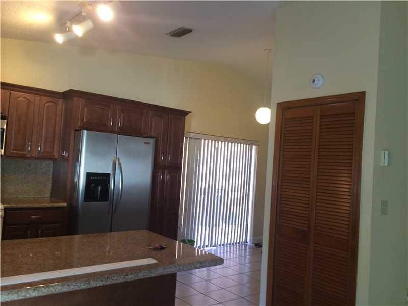 MUNNE SUB - Residential Lease