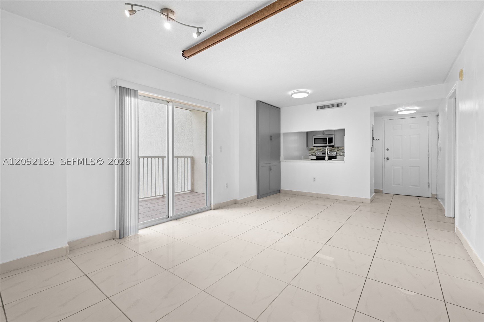 MARQUIS I - Residential Lease