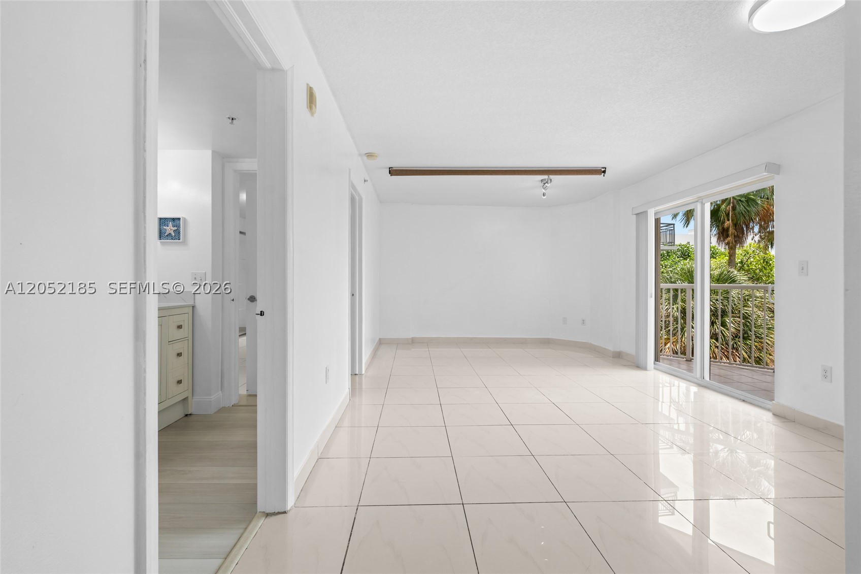 MARQUIS I - Residential Lease