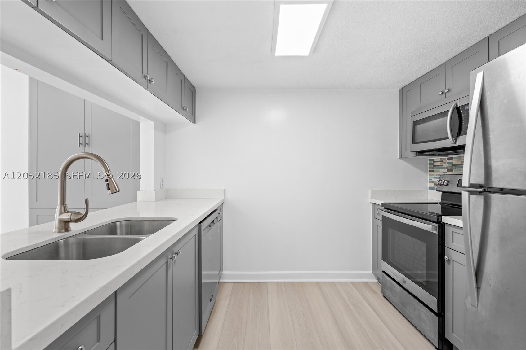 MARQUIS I - Residential Lease