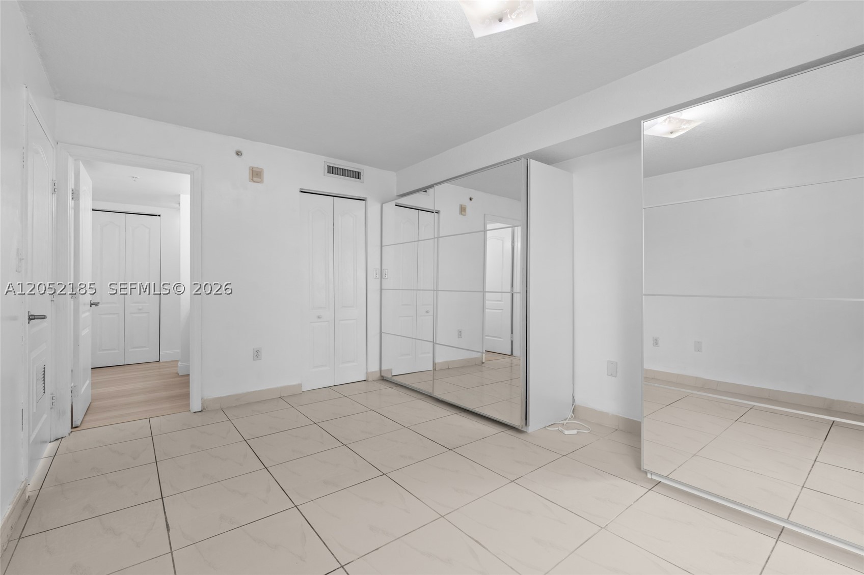 MARQUIS I - Residential Lease