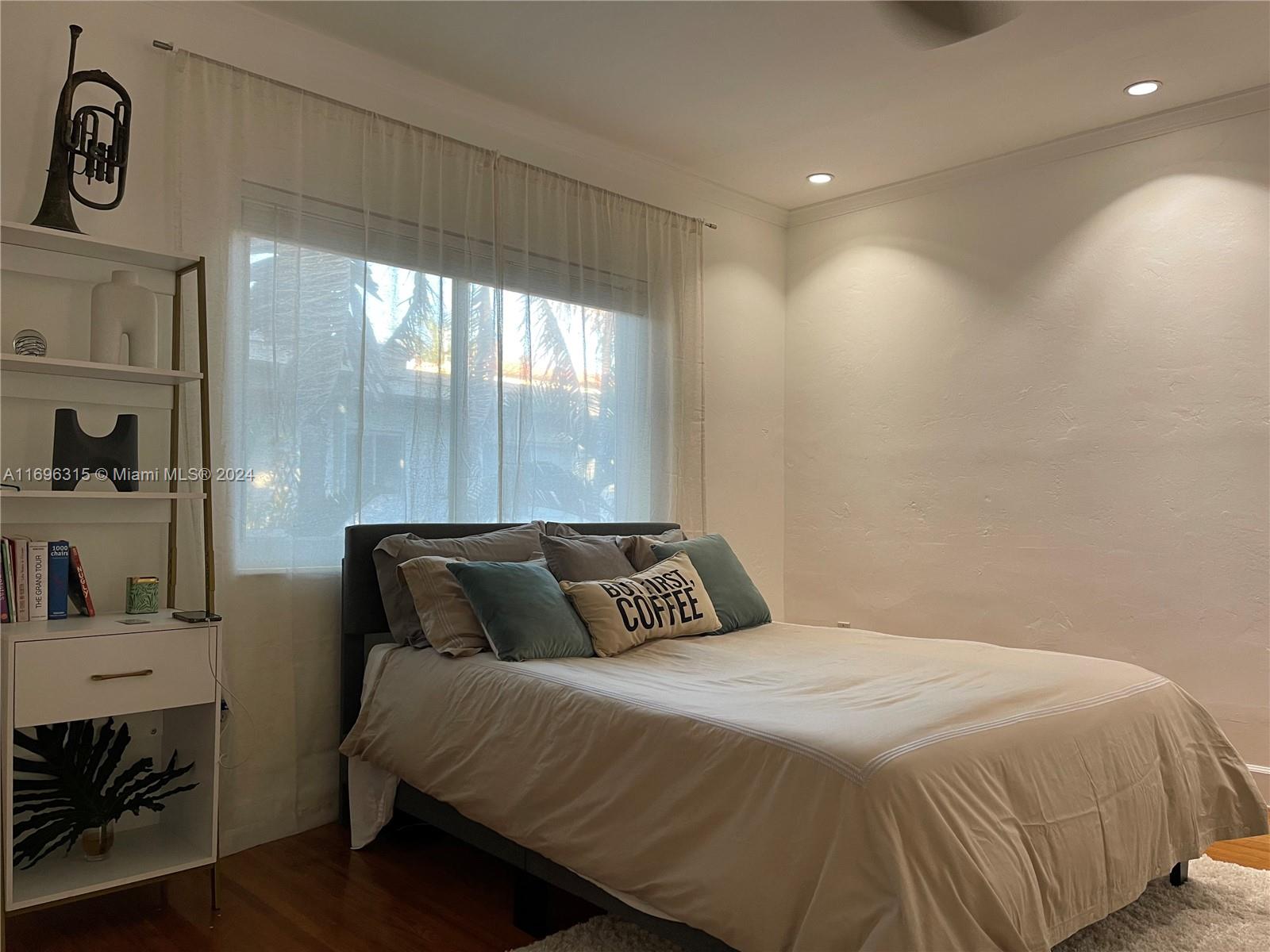 PINE TREE PALMS CONDO - Residential Lease