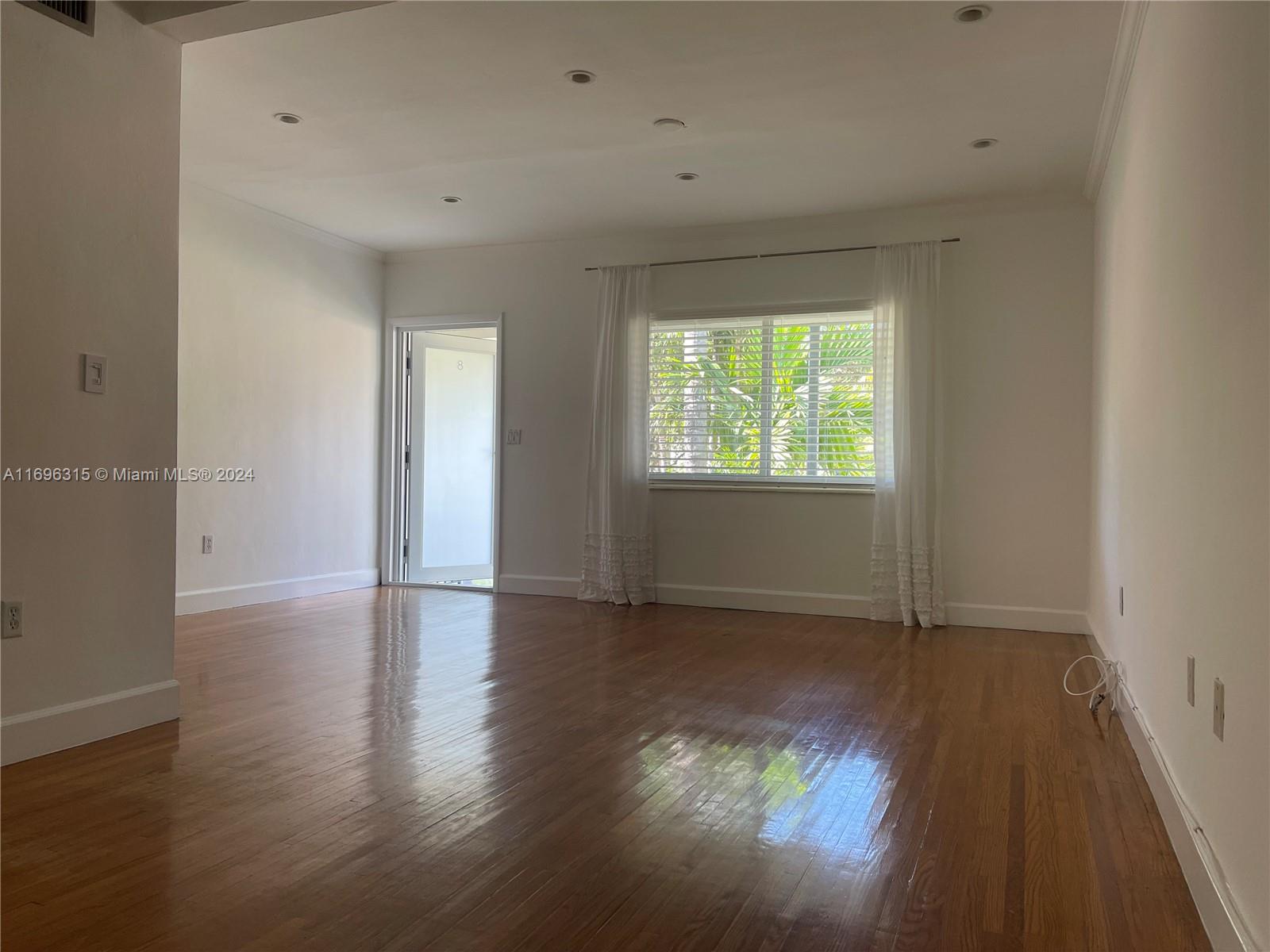 PINE TREE PALMS CONDO - Residential Lease