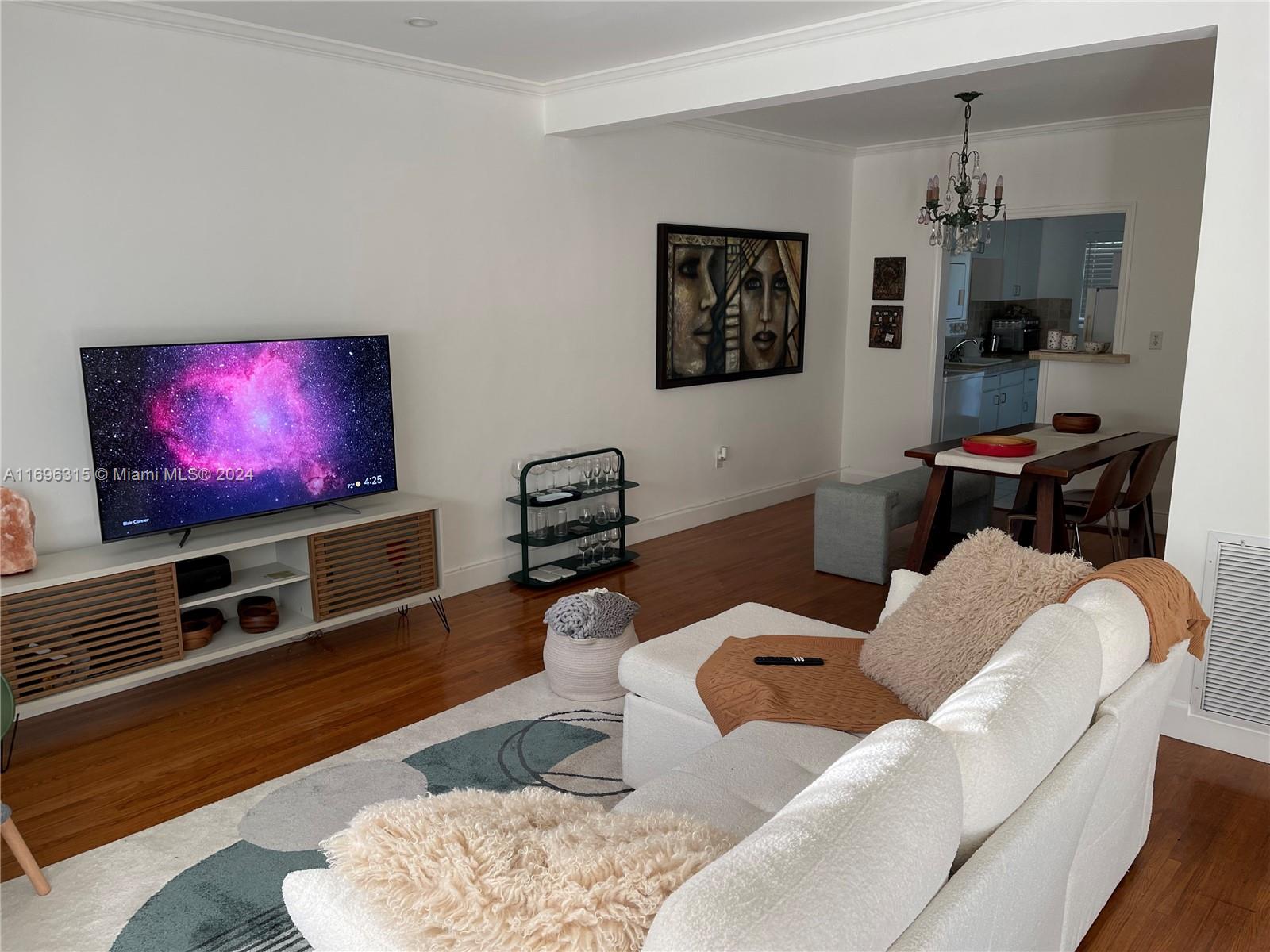 PINE TREE PALMS CONDO - Residential Lease