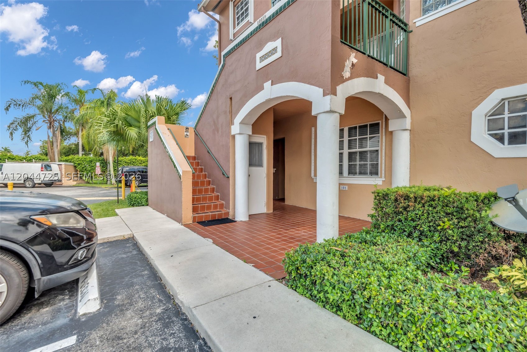 Spacious condo in the heart of The Hammocks This well-maintained home features central A.C, ceramic tile flooring throughout , and a large private patio overlooking a beautiful garden view. The Seller is highly motivated , making this a great opportunity to the buyers.  Residents enjoying access to outstanding communities amenities, including swimming pools,  sport facilities, walking path, a clubhouse, gym, and fitness center. Conveniently located   near shopping, dinning, schools, and mayor roads.  Don't miss the chance to make this wonderful property your new home. Schedule your   showing today!