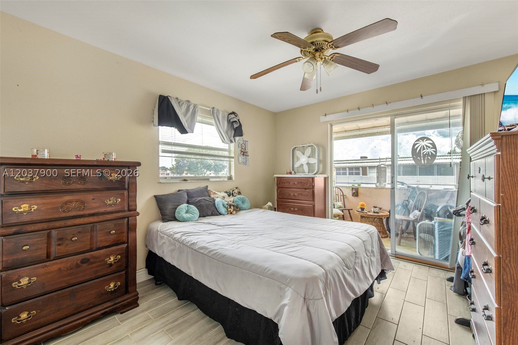 KINGS POINT MONACO CONDOS - Residential