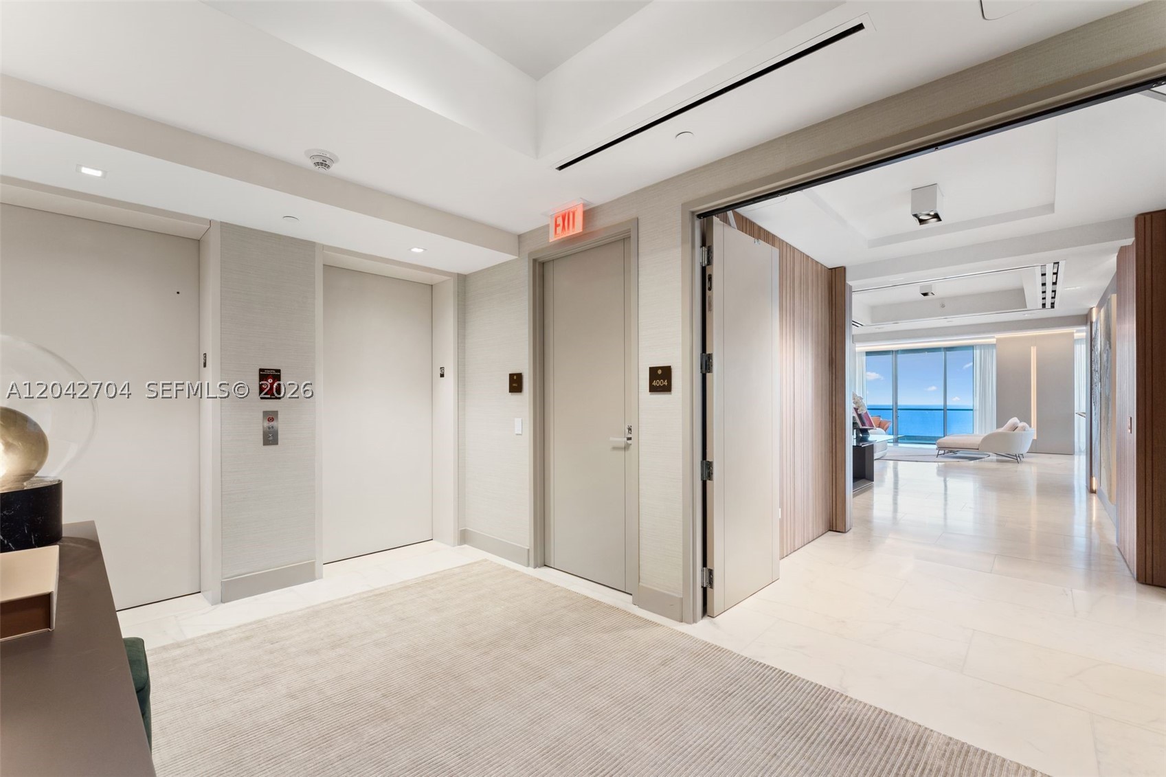 TURBNBERRY OCEAN CLUB - Residential