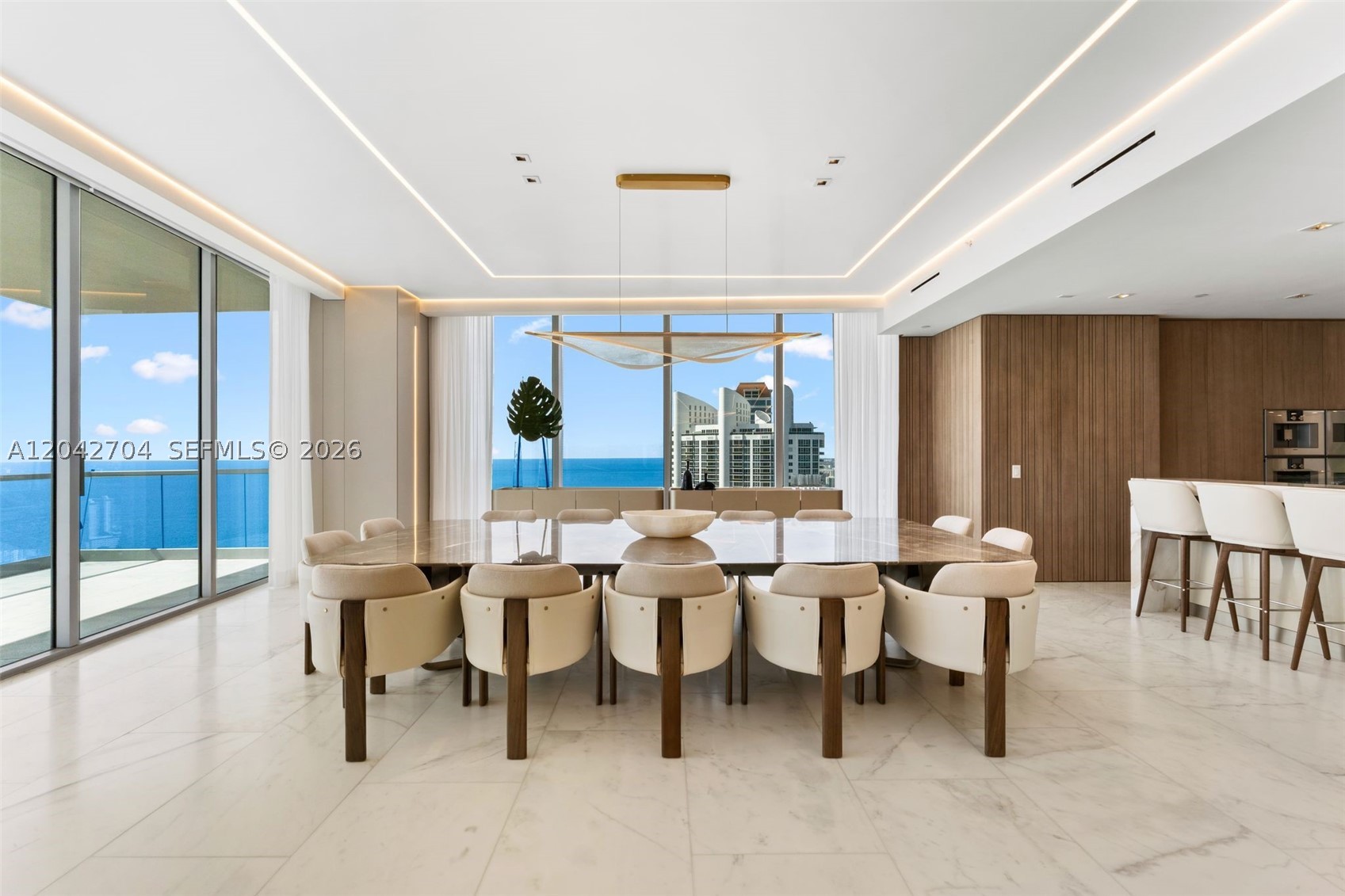 TURBNBERRY OCEAN CLUB - Residential