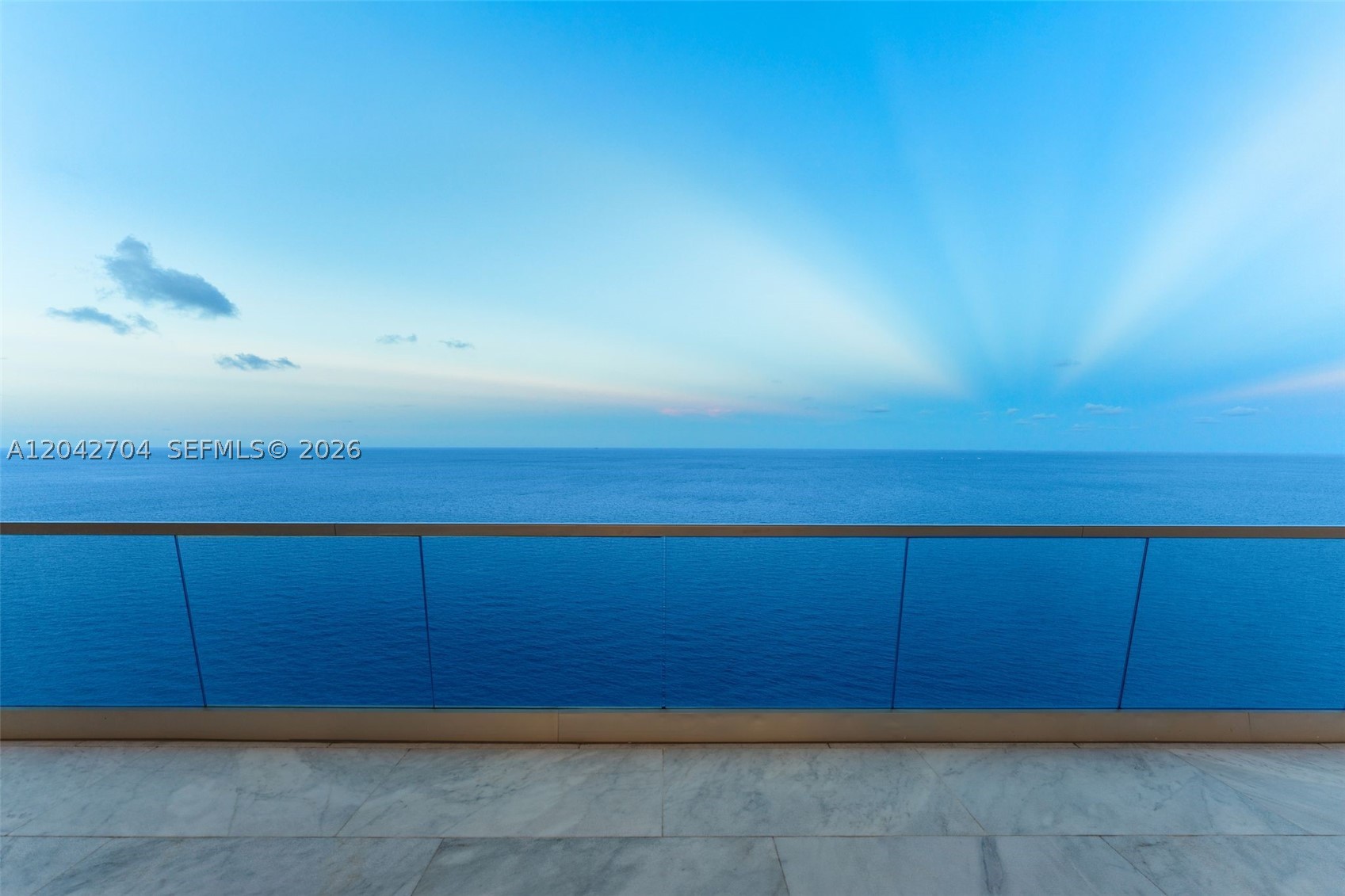 TURBNBERRY OCEAN CLUB - Residential