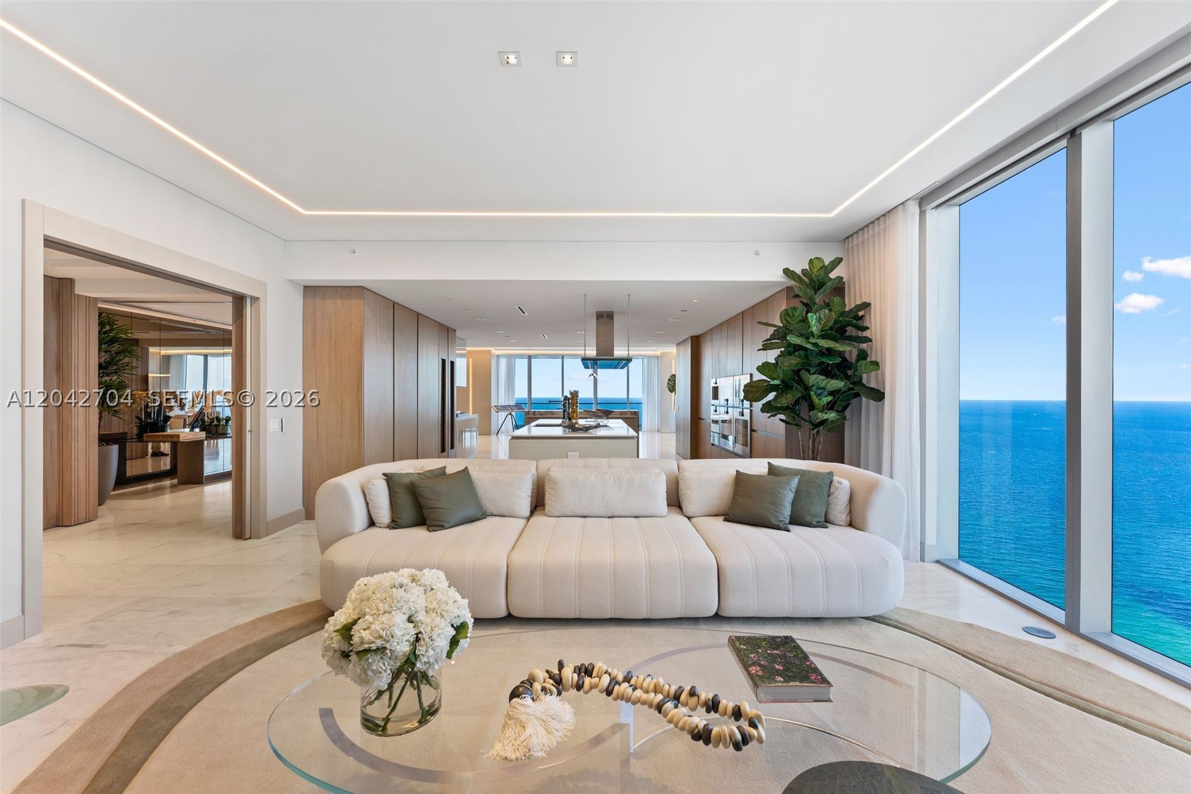 TURBNBERRY OCEAN CLUB - Residential