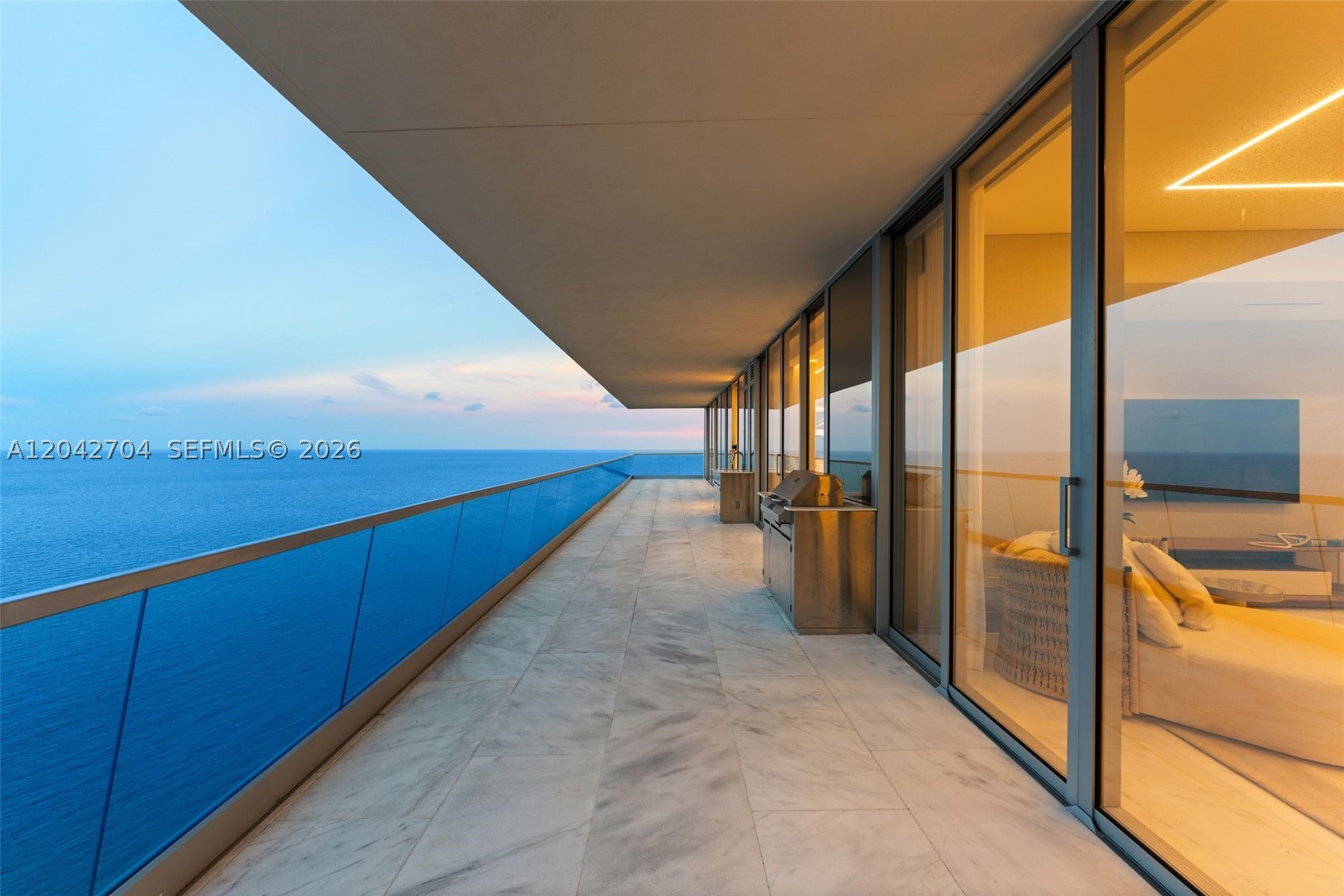 TURBNBERRY OCEAN CLUB - Residential