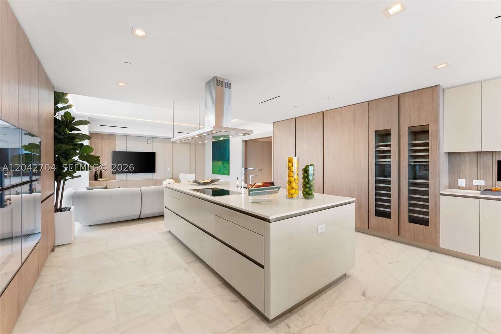 TURBNBERRY OCEAN CLUB - Residential