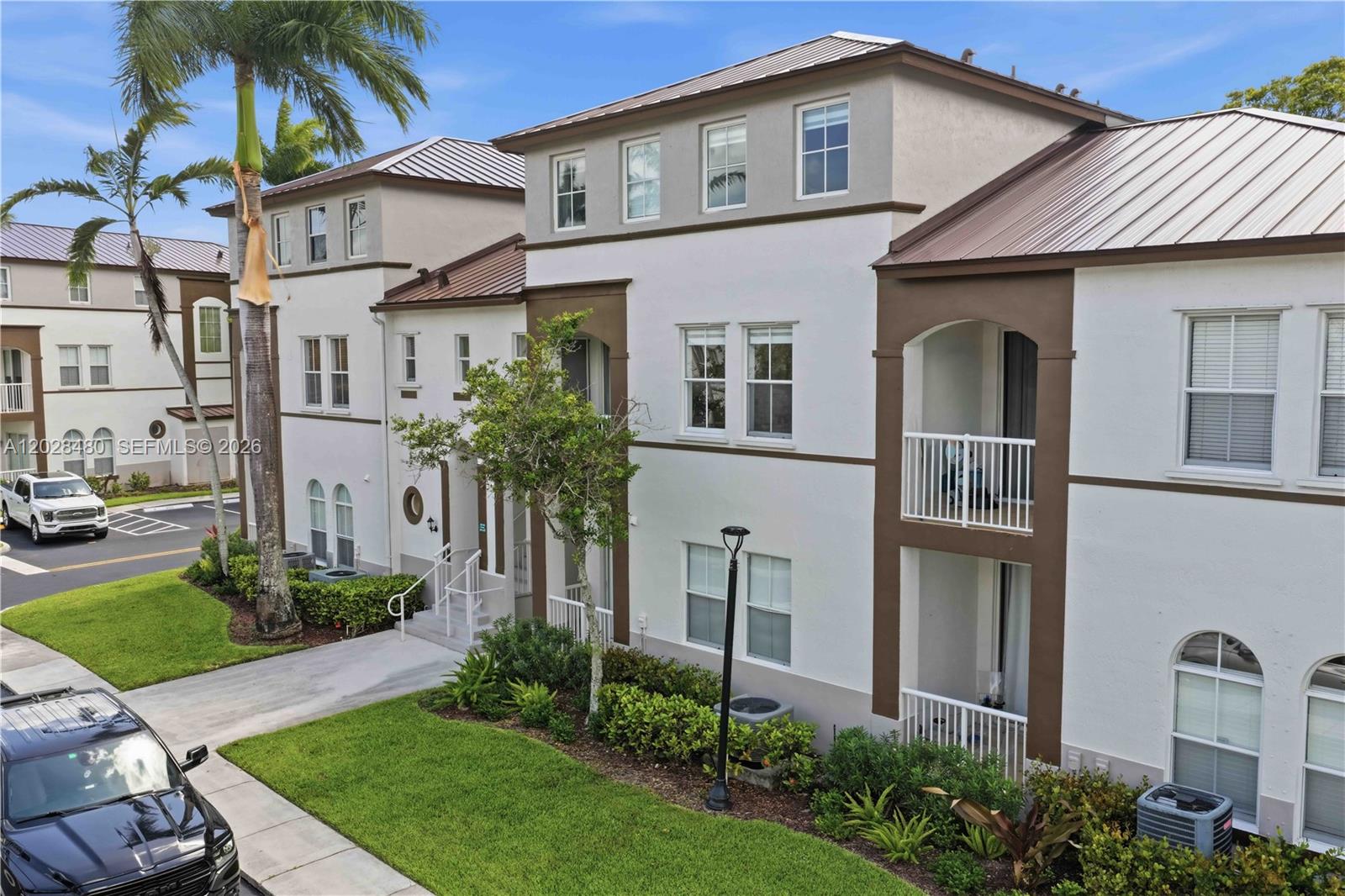 COURTYARDS ONE CONDO - Residential Lease