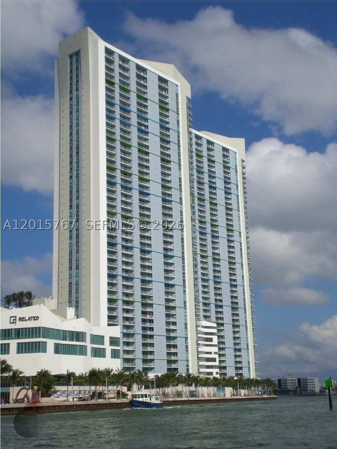 Experience breathtaking waterfront and skyline views from this beautifully updated 1-bedroom, 1-bath residence on the 40th floor at One Miami. Filled with natural light, this stunning condo features a spacious open layout, a large private balcony overlooking downtown Miami and Biscayne Bay, and modern finishes throughout. The oversized bedroom offers ample closet space and a private en-suite bathroom, while the convenient in-unit laundry closet adds everyday functionality. Residents at One Miami enjoy resort-style amenities including a state-of-the-art fitness center, resort-style pool with deck, hot tub, business center, club room, 24-hour security and concierge, and 24-hour valet parking. Ideally located within walking distance to Bayfront Park, Bayside Marketplace, Whole Foods Market, Heat Arena, Novikov Miami, and countless other dining, shopping, and entertainment destinations, this is urban waterfront living at its finest.