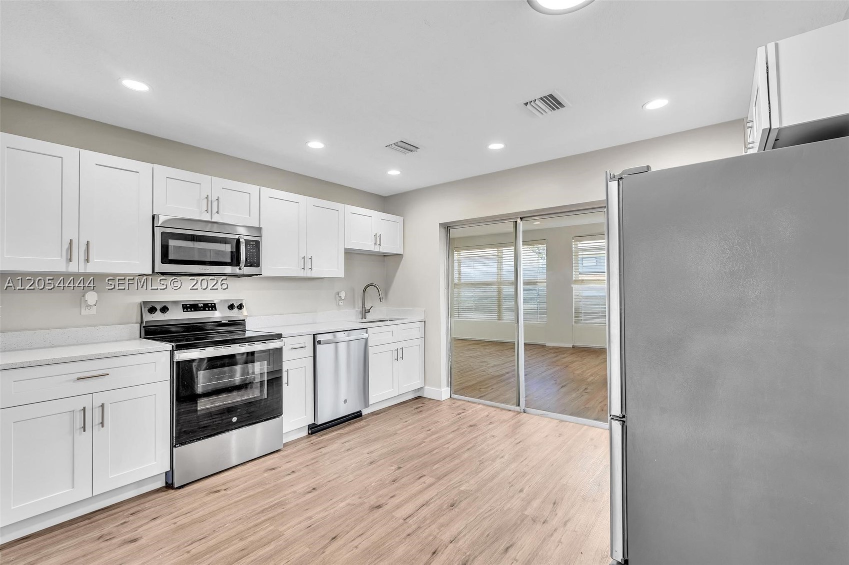 TAMARAC LAKES - Residential