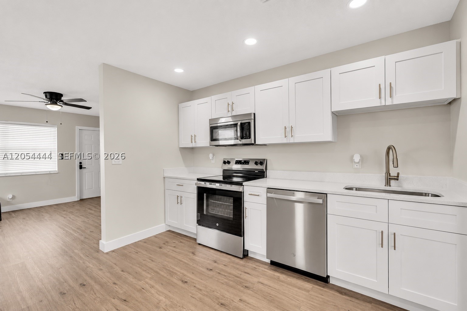TAMARAC LAKES - Residential