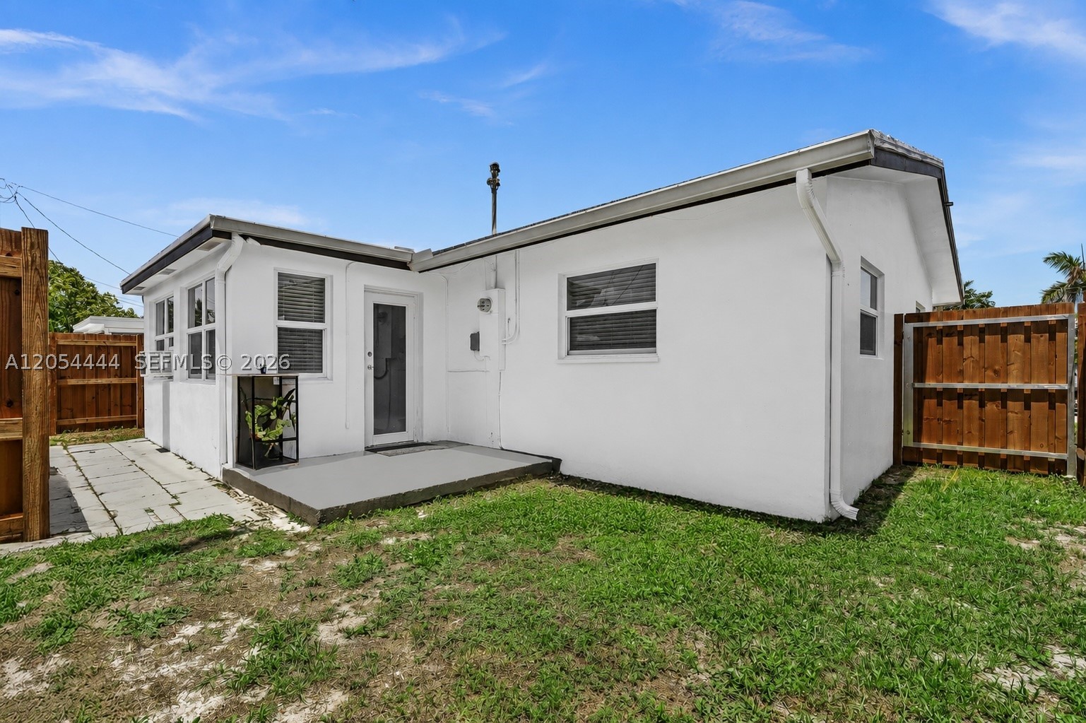 TAMARAC LAKES - Residential
