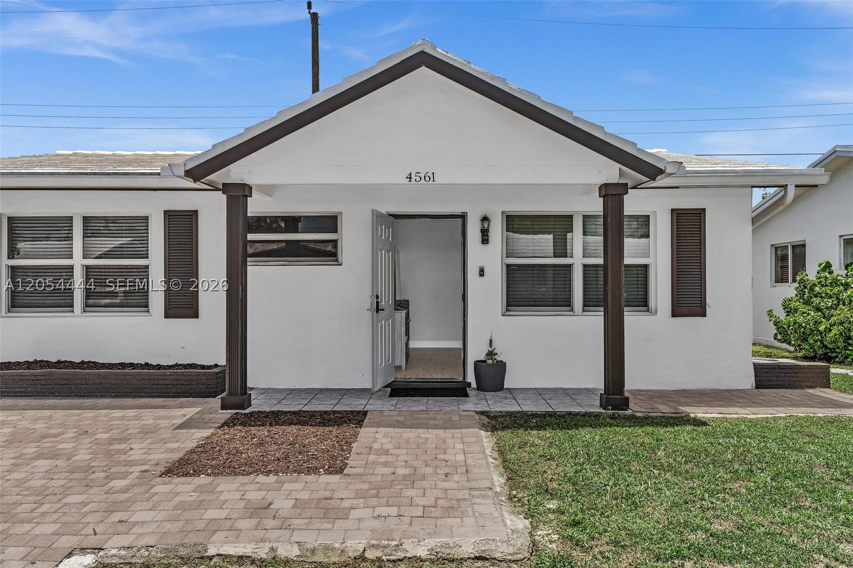 TAMARAC LAKES - Residential