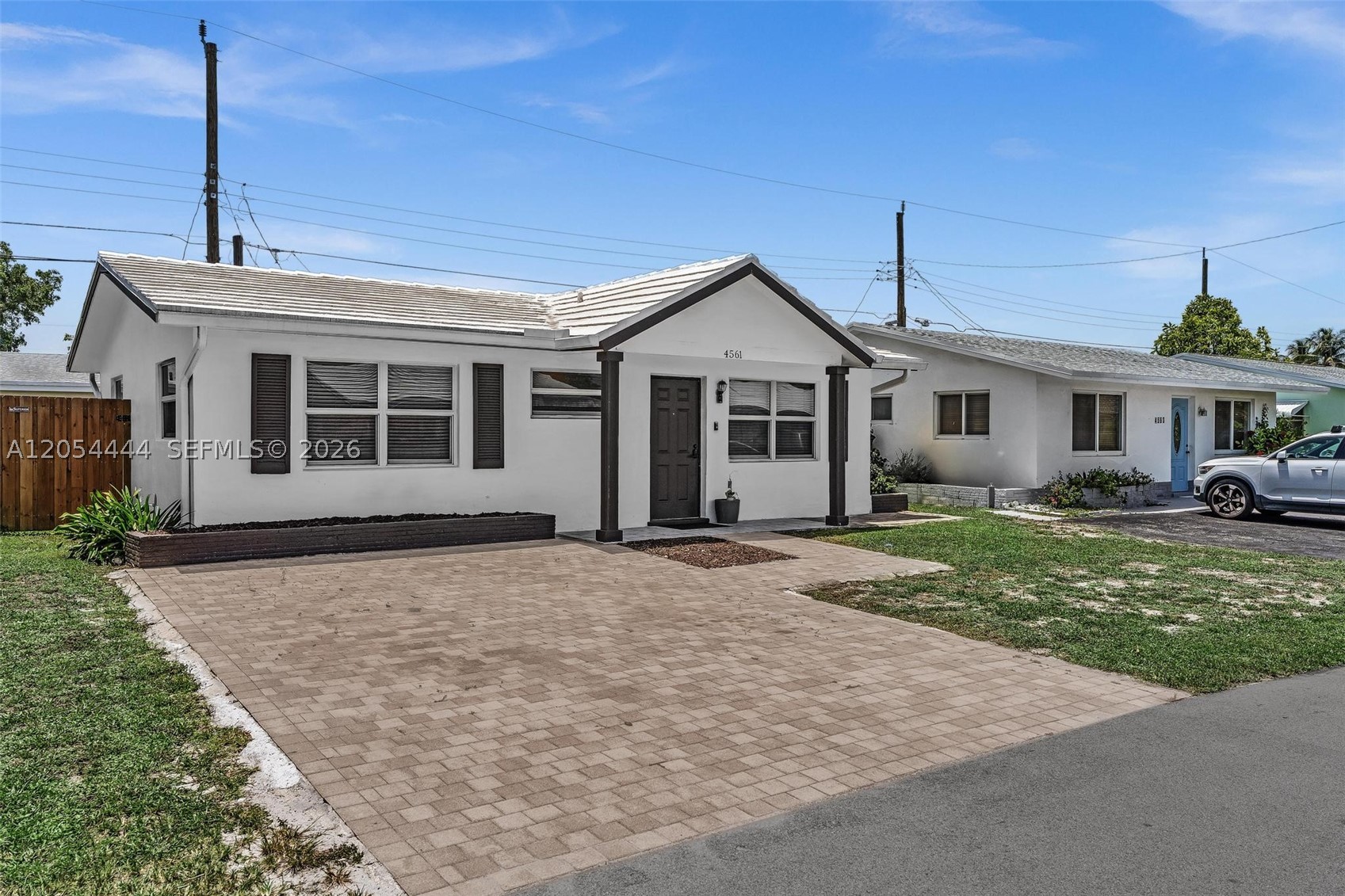 TAMARAC LAKES - Residential