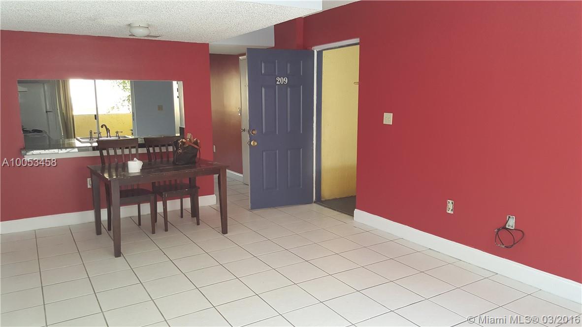COMPLETELY REMODELED 3/2.5 TWO-STORY CONDO IN WATERVIEW. THIS UNIT  LOCATED ON THE SECOND FLOOR OF A THREE-STORY BUILDING. ALL BEDROOMS AND TWO FULL BATHS ARE LOCATED ON THIRD FLOOR, HALF BATH IS LOCATED ON THE SECOND FLOOR ALONG WITH THE LIVING ROOM, DINING AREA, KITCHEN AND BALCONY.THIS ENCLOSED COMMUNITY IS GATED WITH KEY CODE ACCESS/CARD ENTRY. THIS LAKEFRONT COMMUNITY INCL:CLUBHOUSE WITH POOL, GYM, PLAY AREA FOR KIDS. CLOSE TO SUPERMARKETS, STORES, AND GRADE A SCHOOLS WITH IB PROGRAM.WASHER AND DRYER