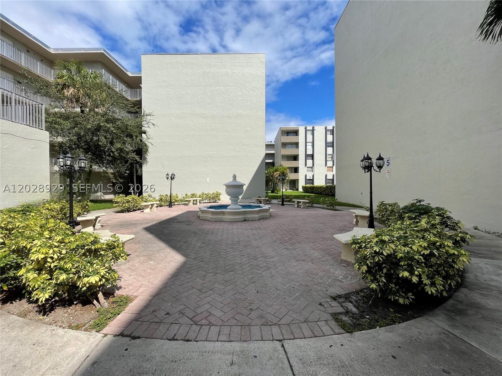 SAMARI LAKE EAST CONDO - Residential Lease