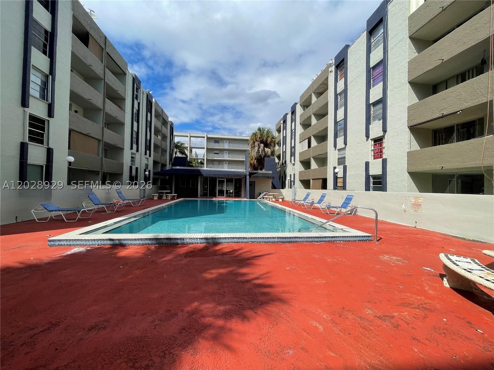 SAMARI LAKE EAST CONDO - Residential Lease