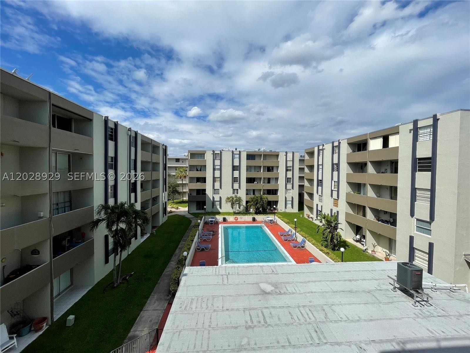 SAMARI LAKE EAST CONDO - Residential Lease