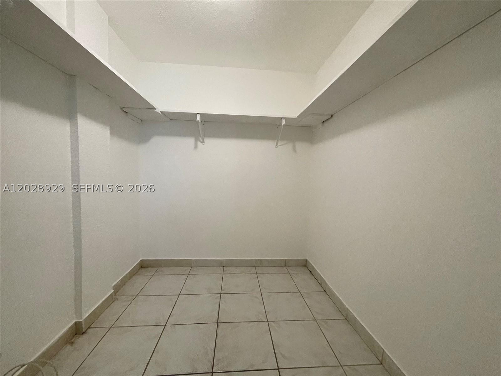 SAMARI LAKE EAST CONDO - Residential Lease