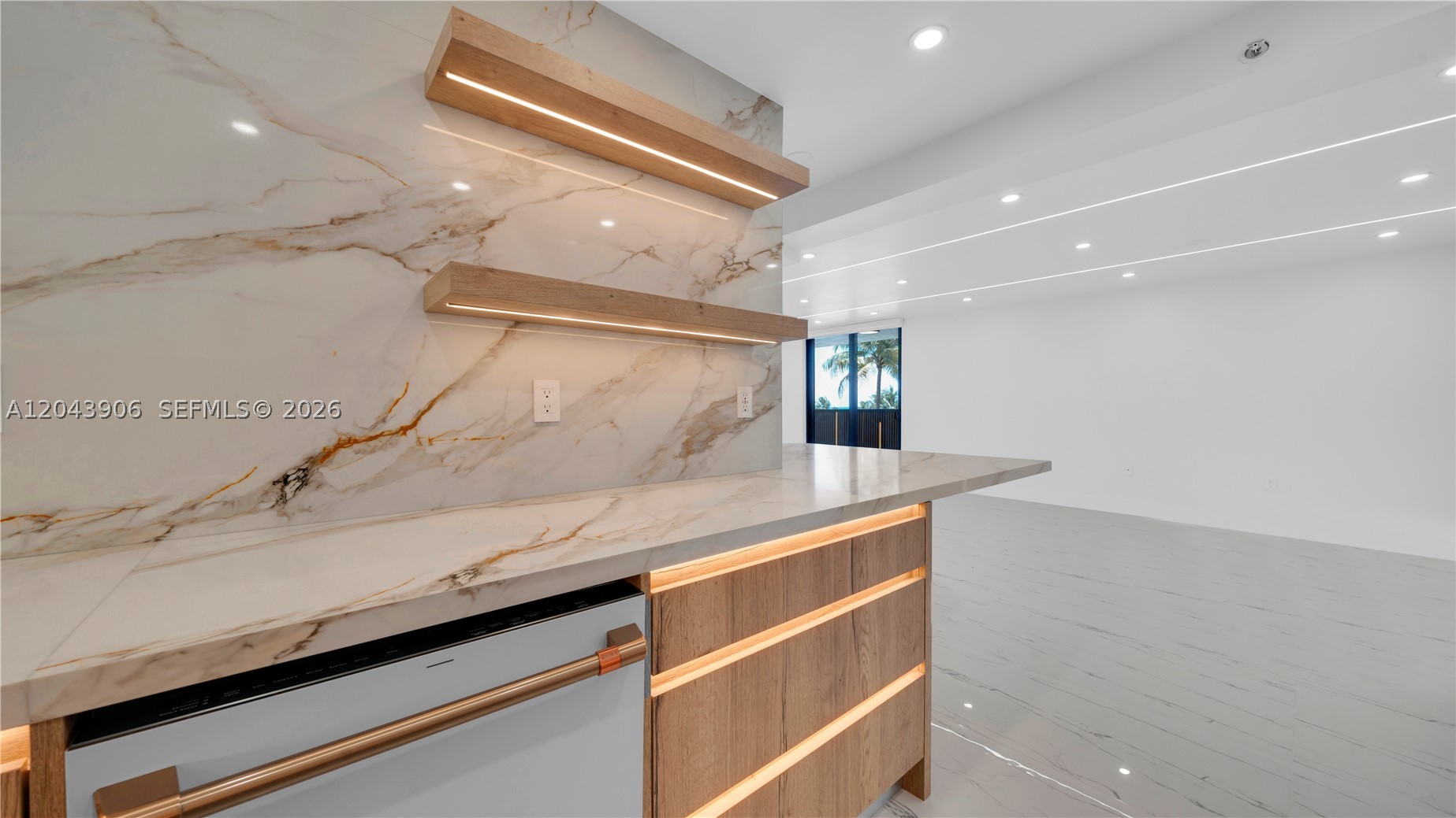 THE GEORGIAN CONDO - Residential