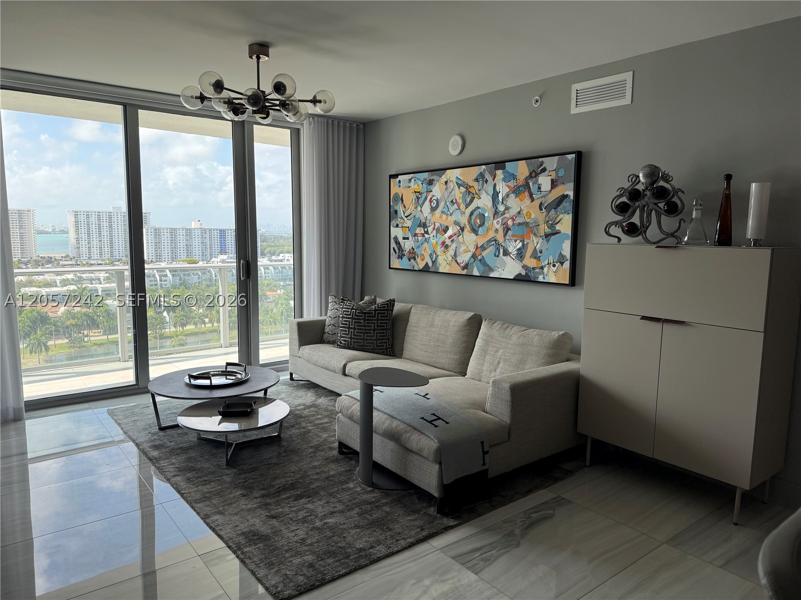 PARQUE TOWERS CONDO - Residential