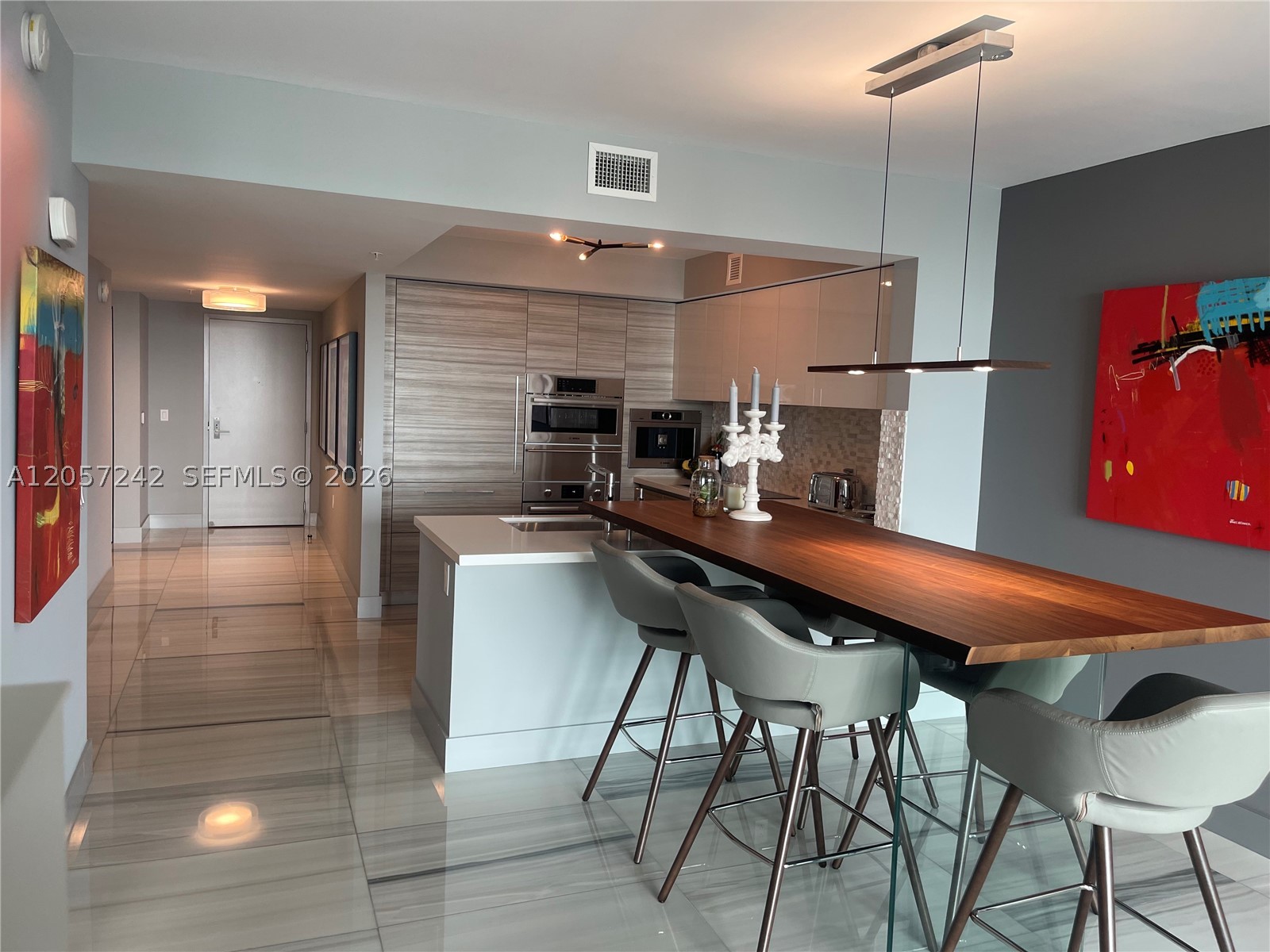 PARQUE TOWERS CONDO - Residential