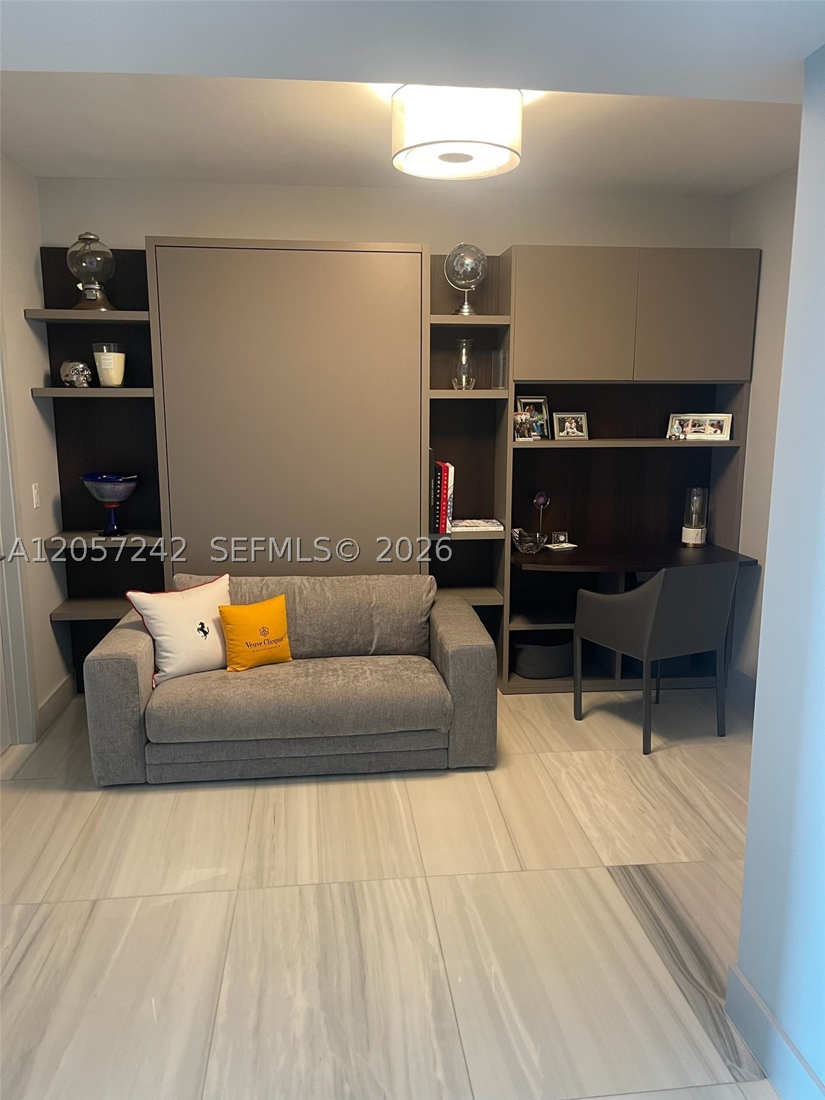 PARQUE TOWERS CONDO - Residential