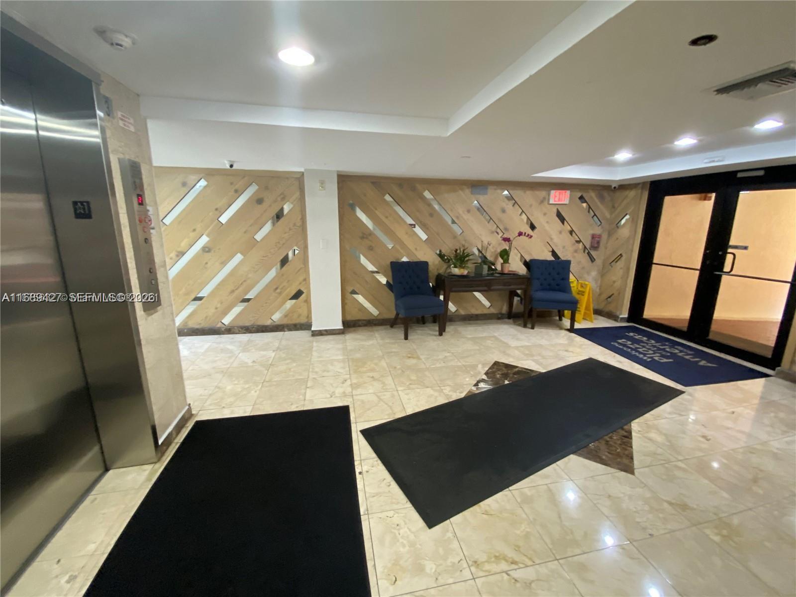 PLAZA OF AMERICAS CONDO P - Residential