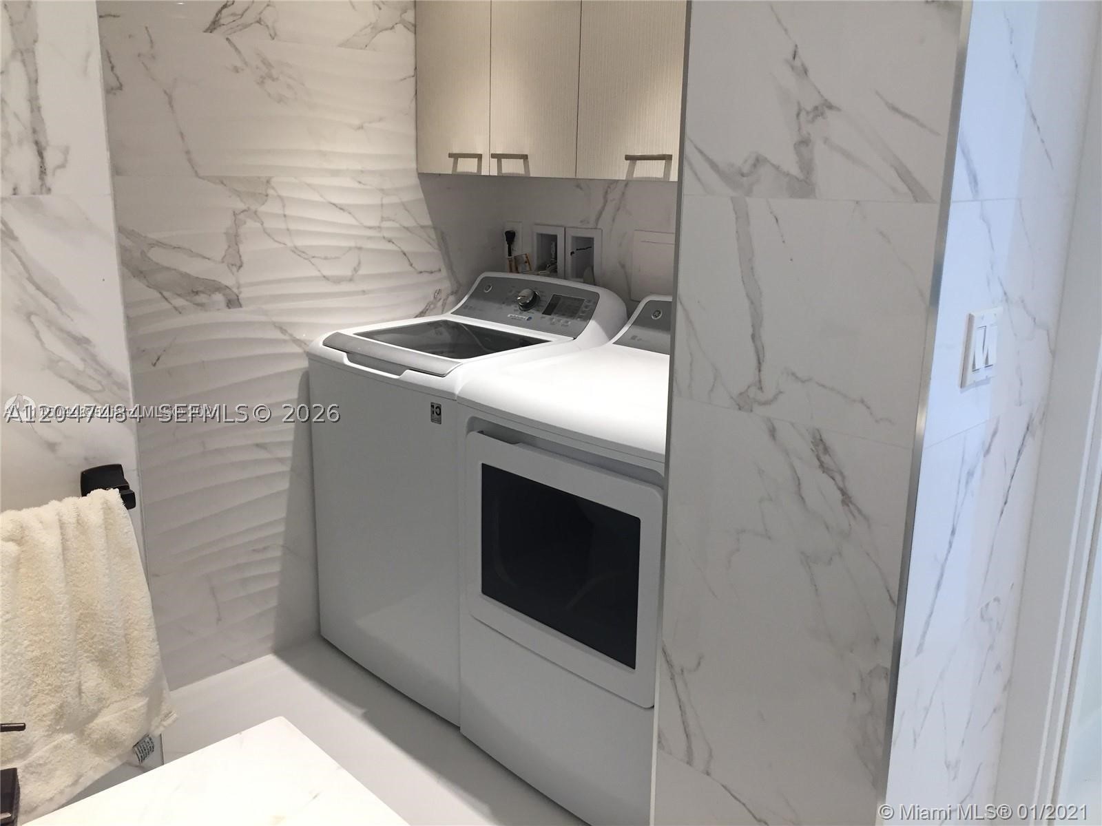 OCEANIA III CONDO - Residential