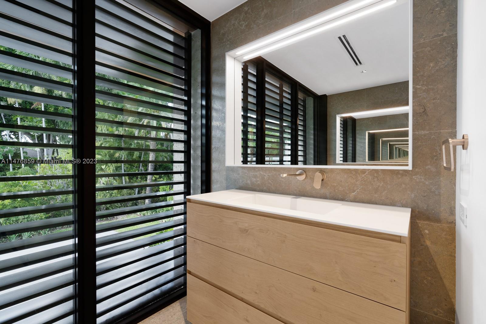 PALM ISLAND - Residential