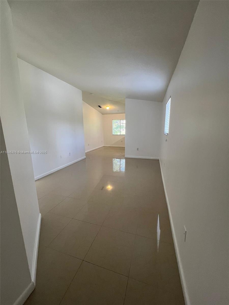 MONTEREY AT MALIBU BAY CO - Residential Lease