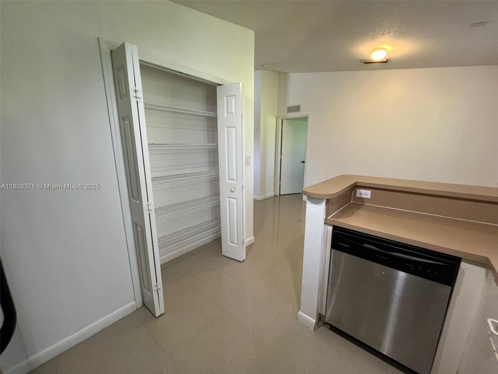 MONTEREY AT MALIBU BAY CO - Residential Lease