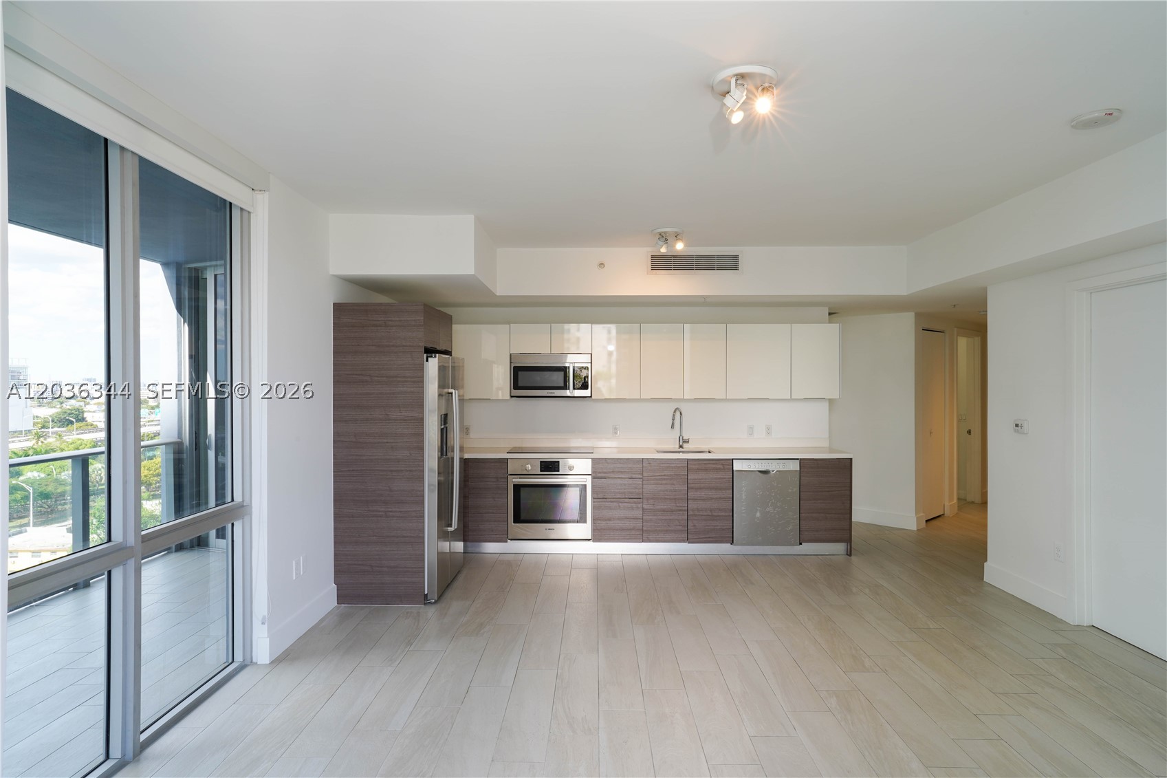BRICKELL TEN CONDO - Residential Lease