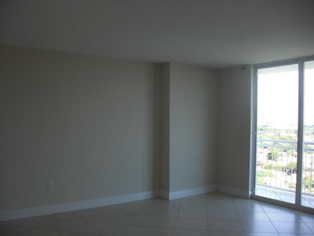 THE ASTON CONDO - Residential Lease